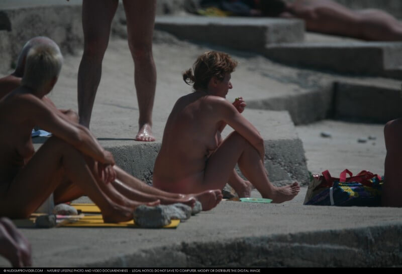 Nudist Rocky Family Angle gallery - It is a way to get closer to nature and its rhythms