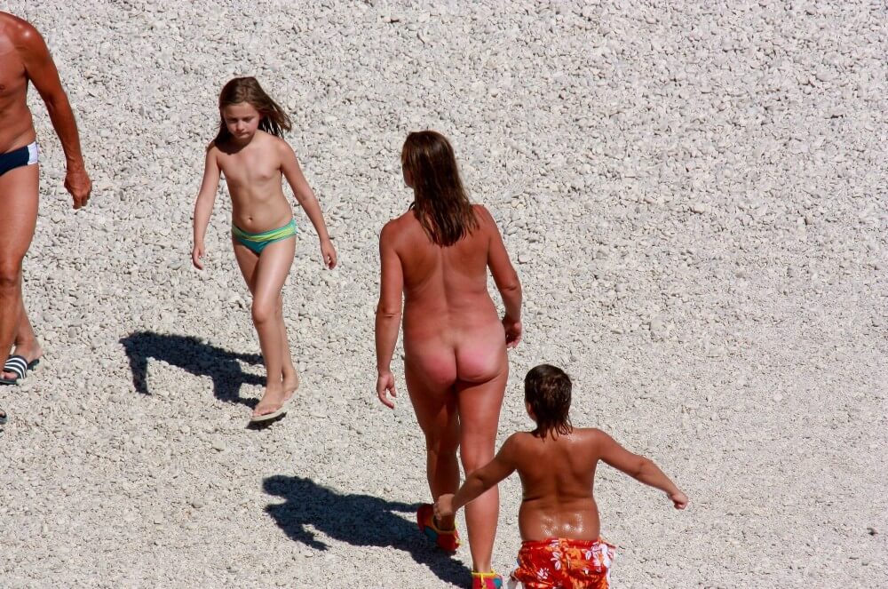 Naturism photo gallery # 8 - Stereotypical perceptions of nudists
