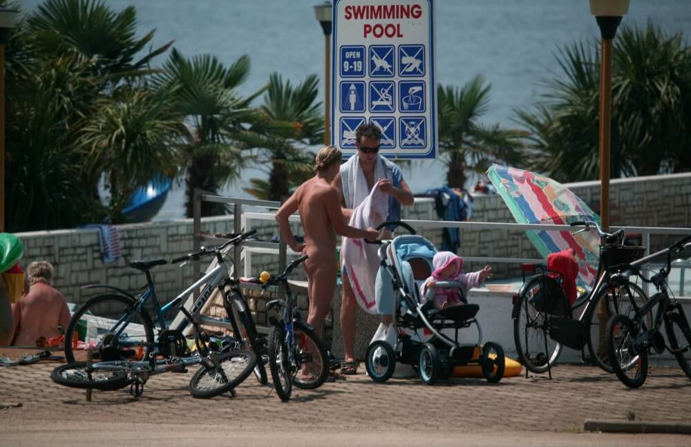 Poolside Camp Gathering pics - The Cult of Nudity Is Open to All