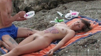 Naked body art on the beach Full HD video - A nudist values trust and friendliness among people
