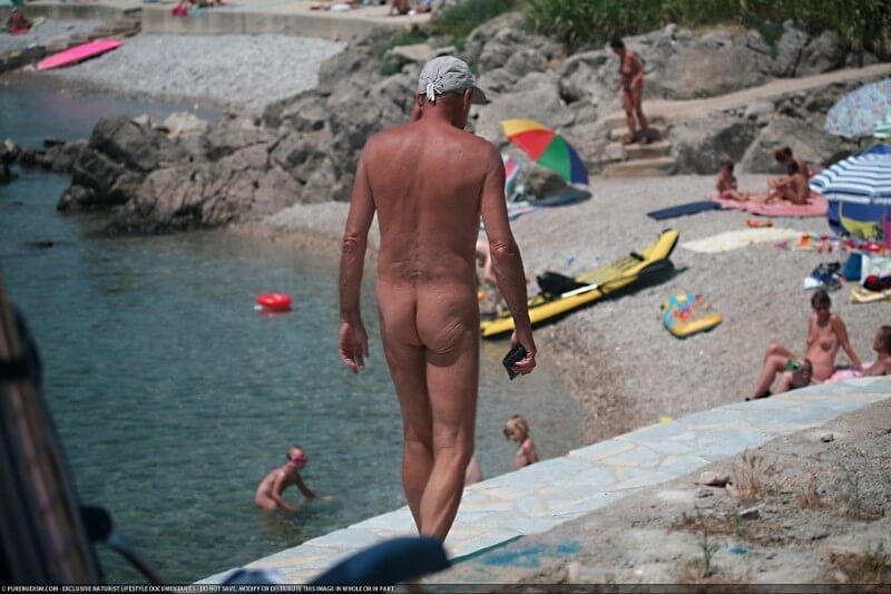 Nudist Shore Walking pics - The natural beauty of the body is one of the goals of naturism and nudism