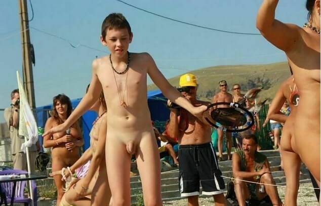 Nudists in Crimea photos - Living with joy and ease is part of the naturist lifestyle