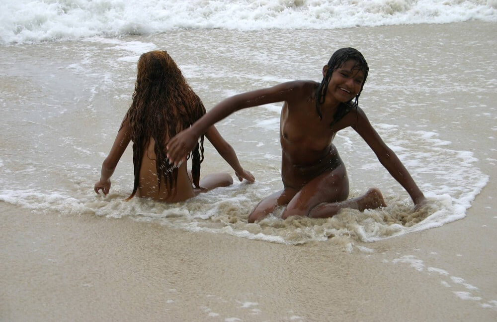 Brazilian Sand Playground pics - Nature provides inspiration and energy for the lives of naturists