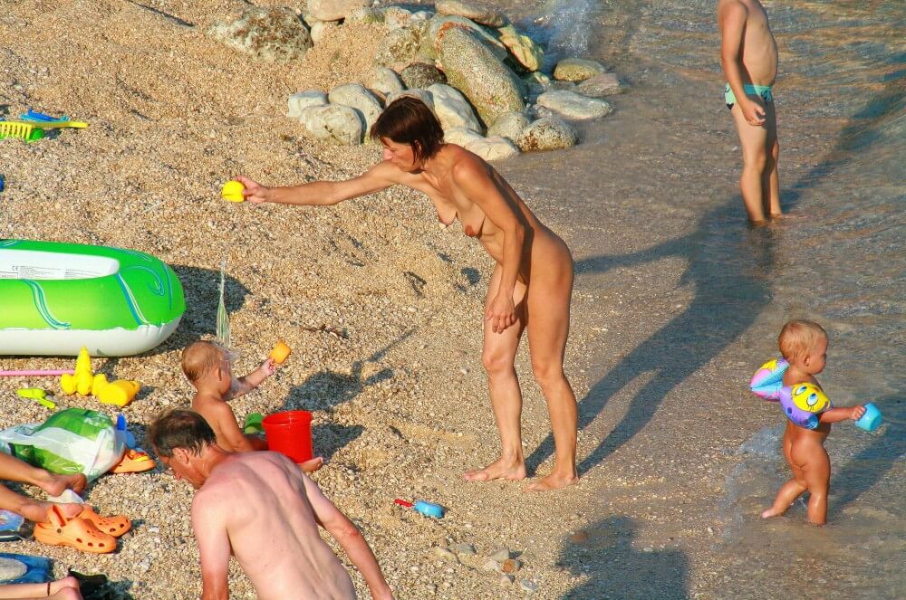 Ula Naturists Beach photo gallery - A naturist strives for inner harmony and emotional balance