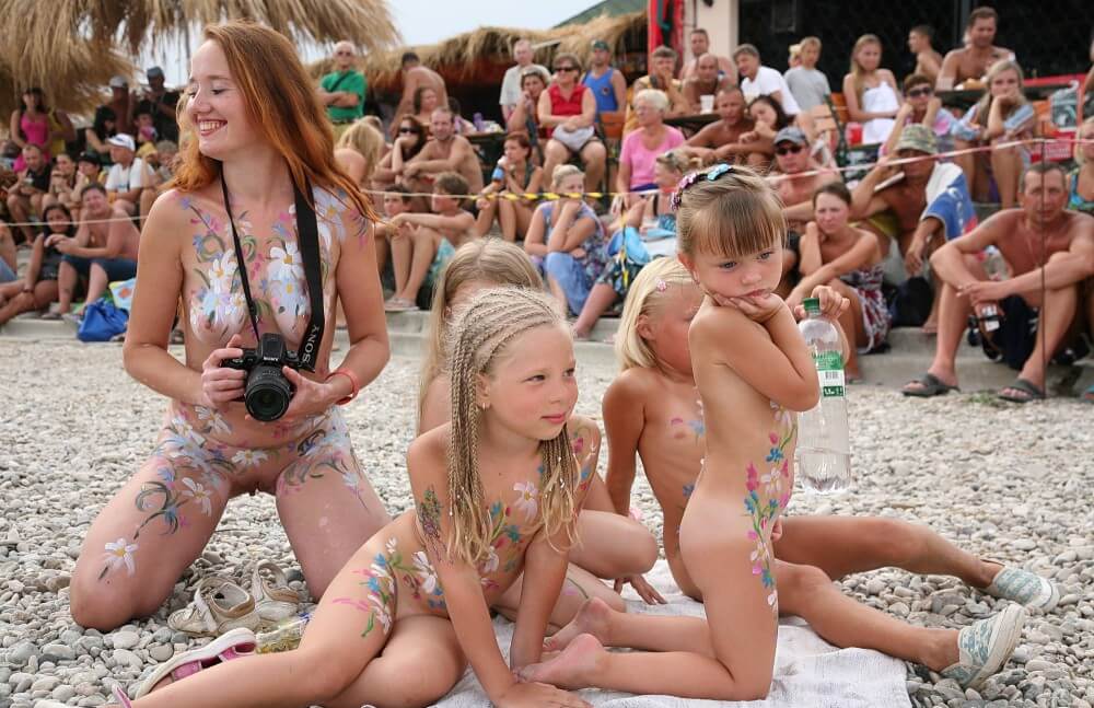 Warm Sand Relaxation photos - Nudism helps us understand the true meaning of freedom