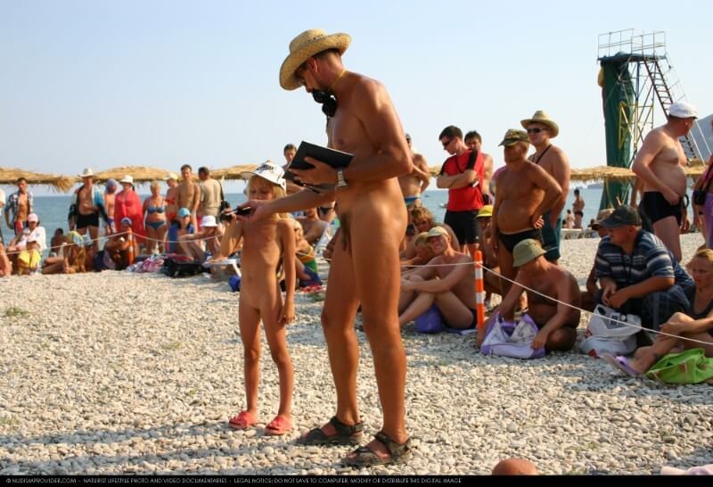 Naturist Pageant Line Up photos - In ancient times, sports were practiced in the nude