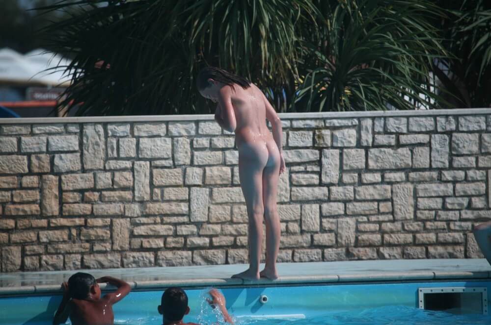 Naturist Pool-Side Singles pics - Freedom is an integral part of naturism