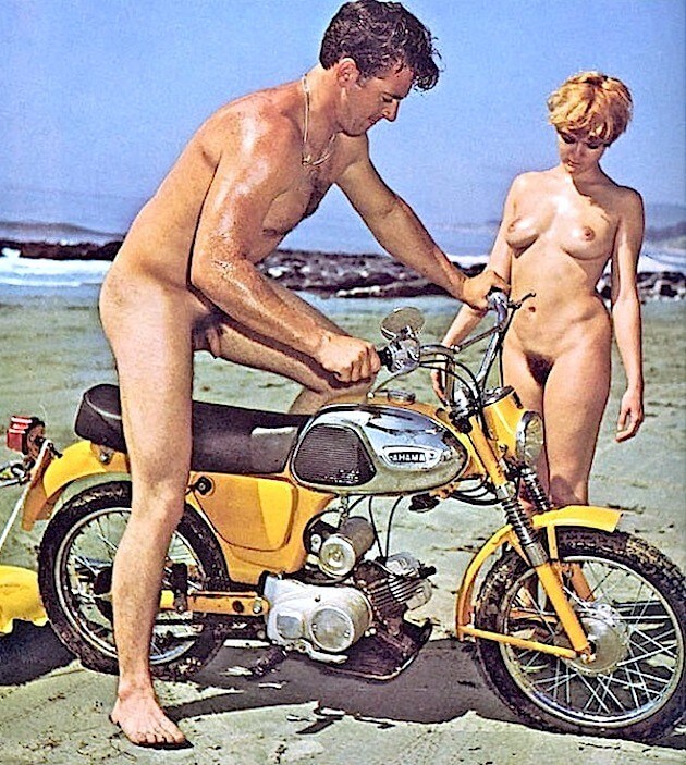 Retro naturism photo gallery - The culture of nudism promotes tolerance and mutual understanding