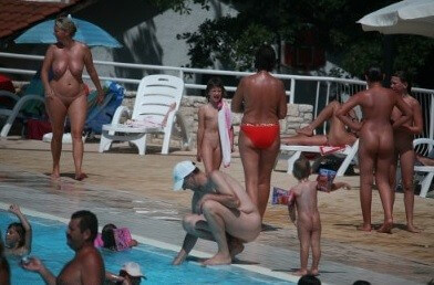 Enjoying The Sunny Pool gallery - Delegation of European Nudists