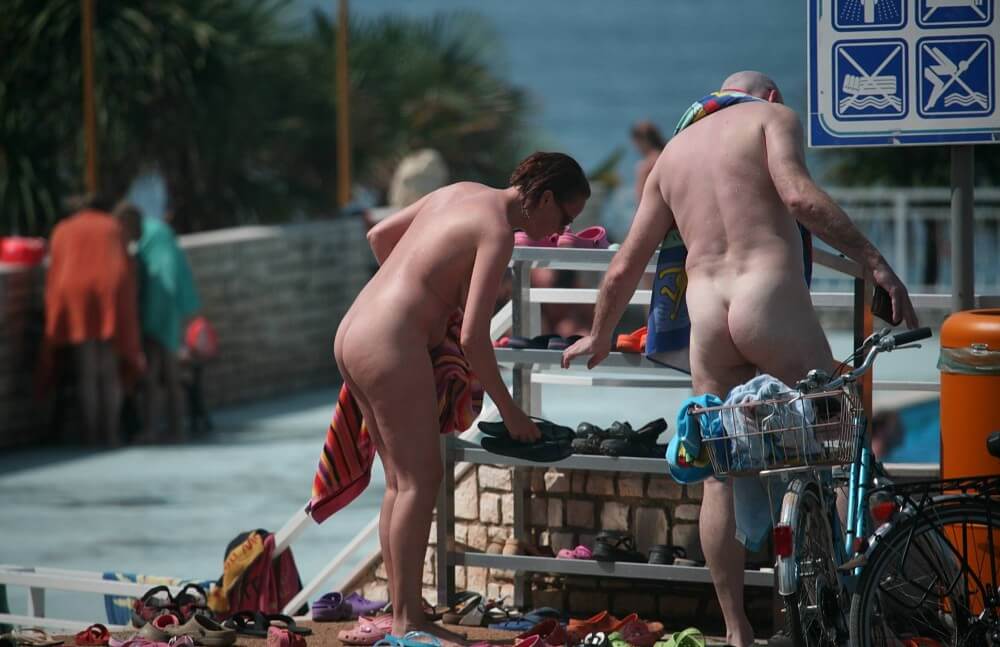 Pool Arrivals and Departures pics - Nudism helps people accept themselves