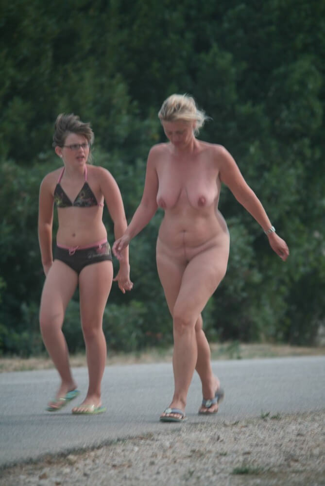 Cove FKK Visitor Grounds pics - Naturists live in harmony and tranquility