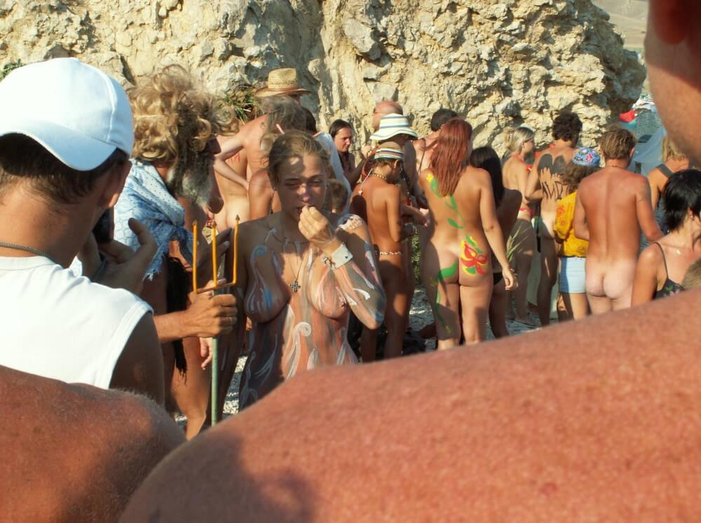 Neptune Day Side Views photos - Nudism brings joy to life