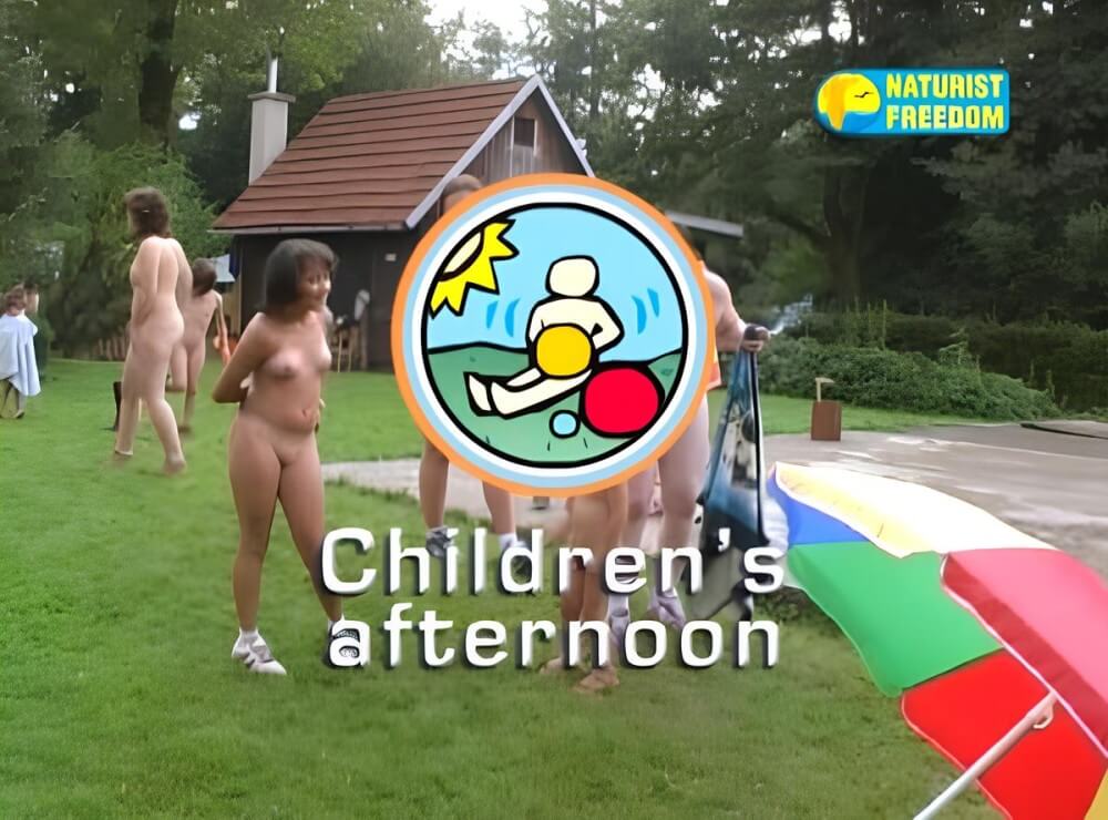 Naturist freedom: Childrens Afternoon - Nudity is a natural way to express respect for nature and oneself