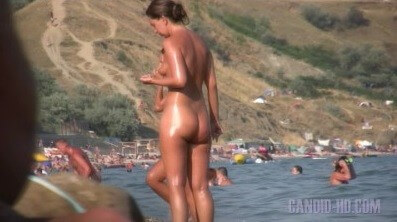 Candid HD Beach adventures Full HD - The idea of self-acceptance and self-respect is important among naturists