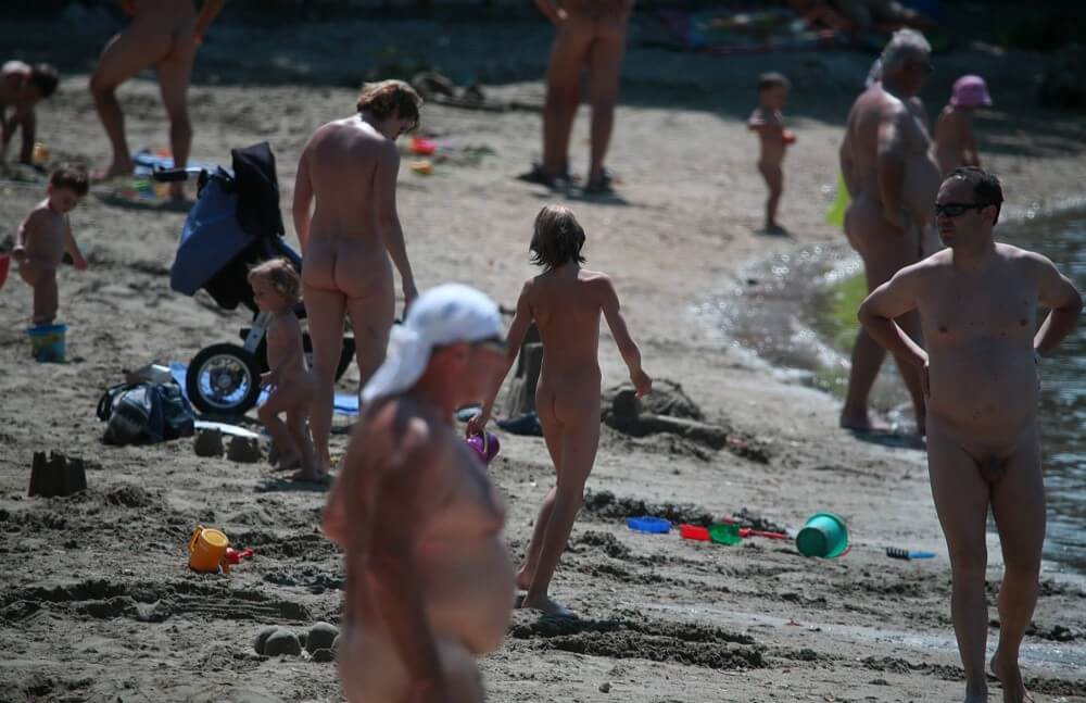 Jr Coastal Beach Paradise pics - Stereotypical perceptions of nudists