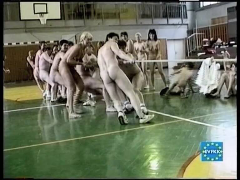 Helios Natura: Hip Hip Natura Eurovid FKK - A nudist values trust and honesty between people
